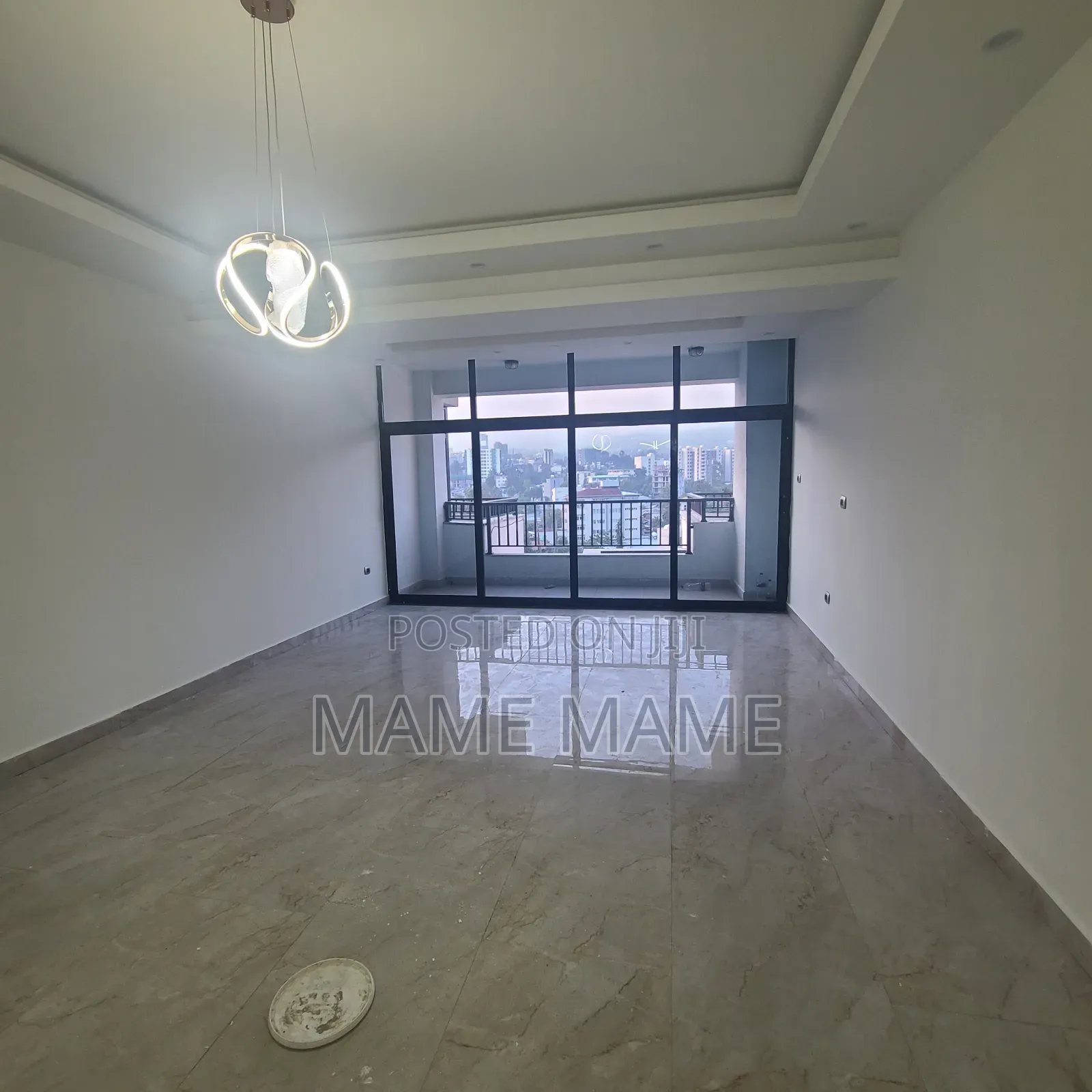 5bdrm Apartment in Addis Abeba, Bole for rent