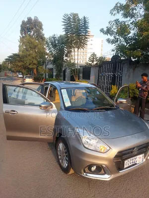 Suzuki Dzire 2022 Silver