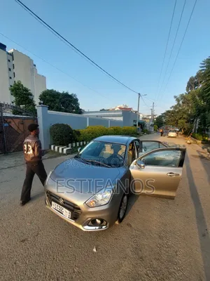 Suzuki Dzire 2022 Silver