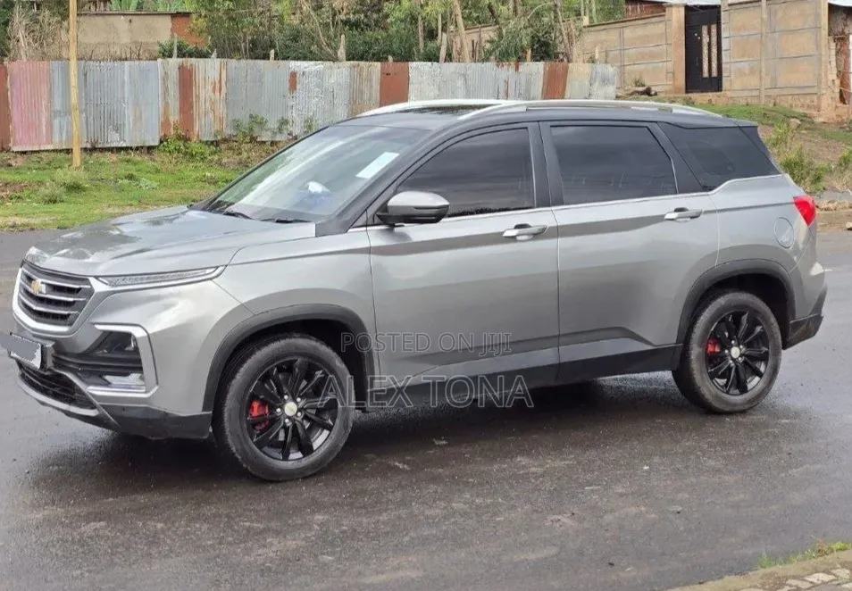 Chevrolet Captiva 2021 Gray