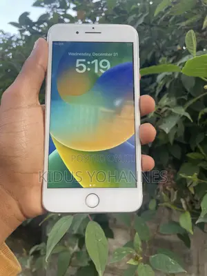 Apple iPhone 8 Plus 64 GB White