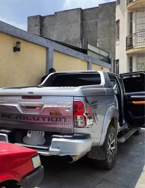 Toyota Hilux 2017 Silver