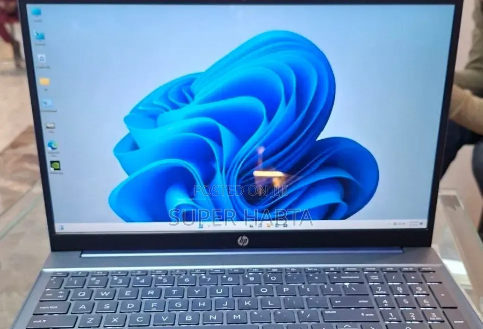 New Laptop HP Pavilion 10 16GB Intel Core i5 SSD 512GB