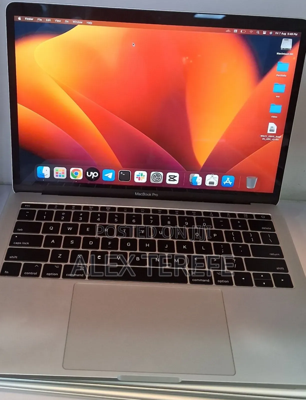 New Laptop Apple MacBook Pro 2017 16GB Intel Core i5 SSD 256GB
