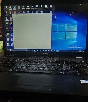 Laptop Compaq 320 4GB Intel Celeron HDD 500GB