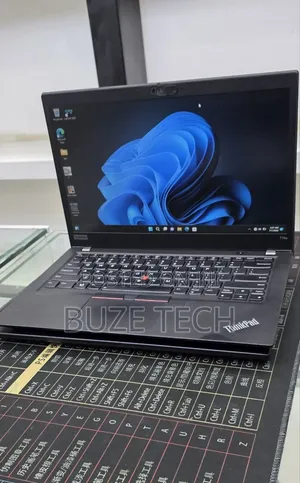 New Laptop Lenovo ThinkPad T14 16GB AMD Ryzen 5 SSD 512GB