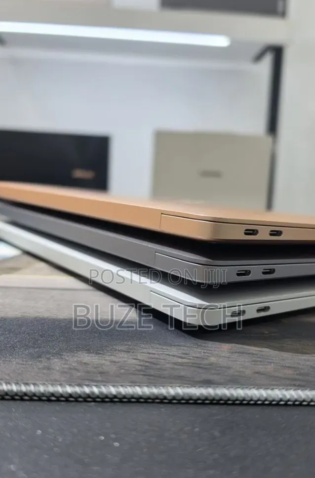 New Laptop Apple MacBook Air 2020 M1 8GB Apple M1 SSD 256GB