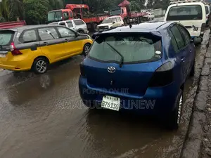 Toyota Yaris 1.3 2005 Blue