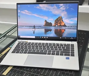 New Laptop HP EliteBook 1040 G8 16GB Intel Core i7 SSD 512GB