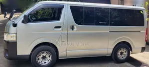Toyota HiAce 2014 Silver
