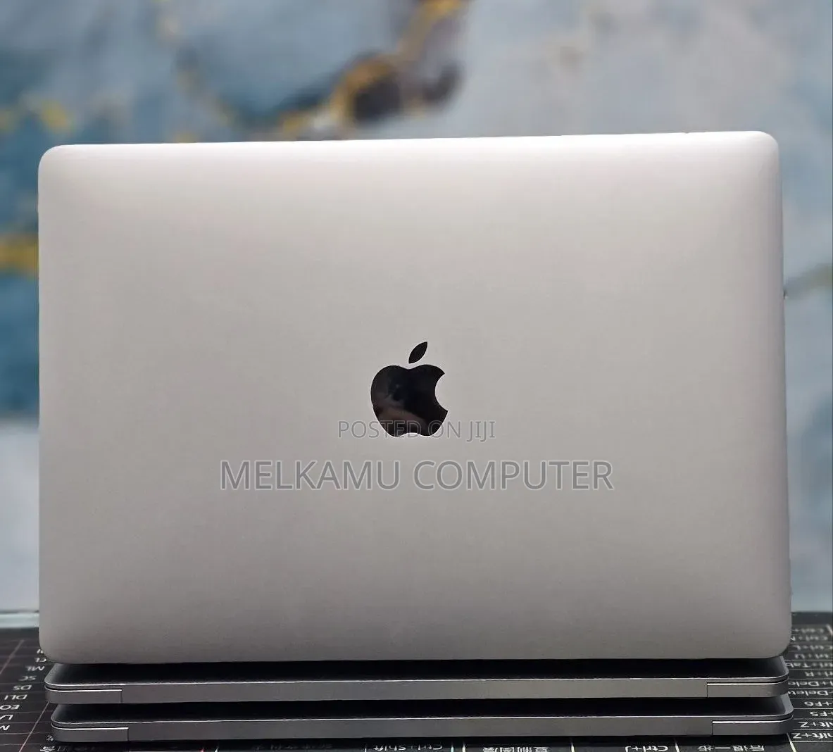 New Laptop Apple MacBook Pro 2020 M1 8GB Apple M1 SSD 512GB