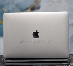 New Laptop Apple MacBook Pro 2020 M1 8GB Apple M1 SSD 512GB