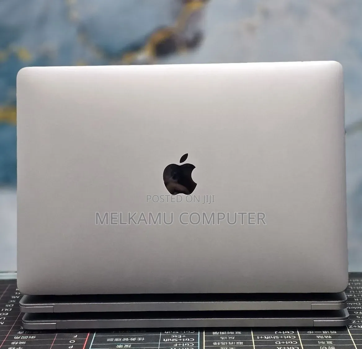New Laptop Apple MacBook Pro 2020 M1 8GB Apple M1 SSD 512GB