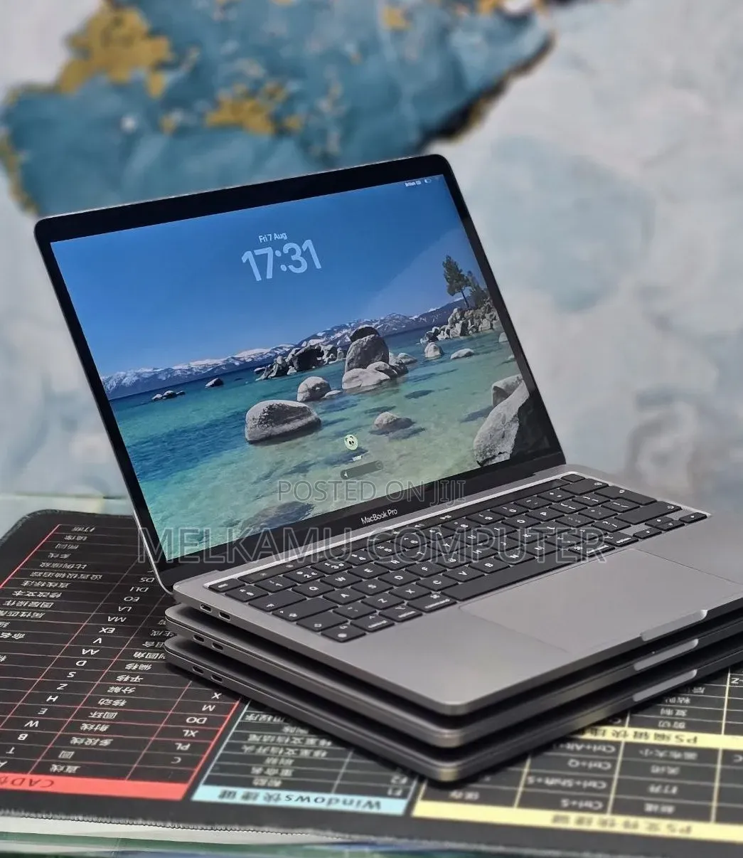 New Laptop Apple MacBook Pro 2020 M1 8GB Apple M1 SSD 512GB