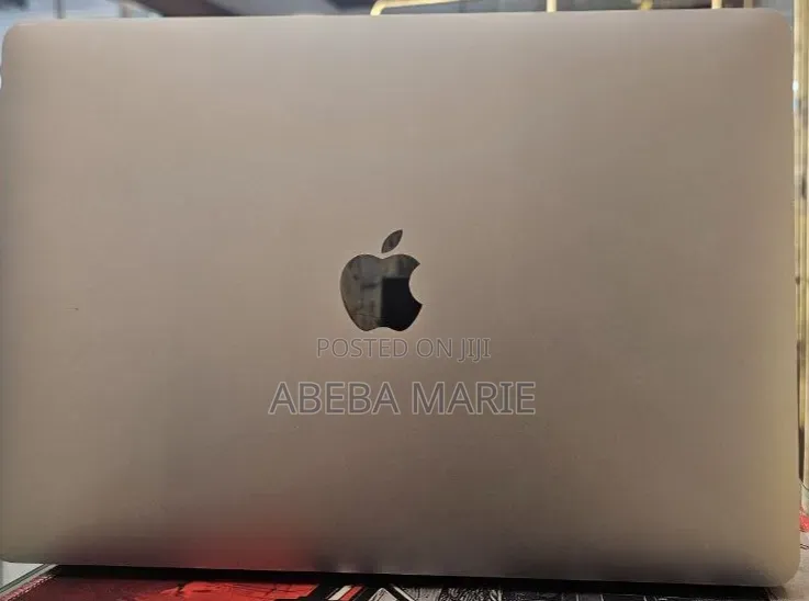 New Laptop Apple MacBook Pro 2020 16GB Apple M1 SSD 256GB