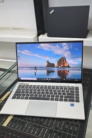 New Laptop HP EliteBook 1040 G8 16GB Intel Core i7 SSD 512GB