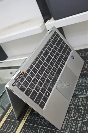 New Laptop HP EliteBook 1040 G8 16GB Intel Core i7 SSD 512GB