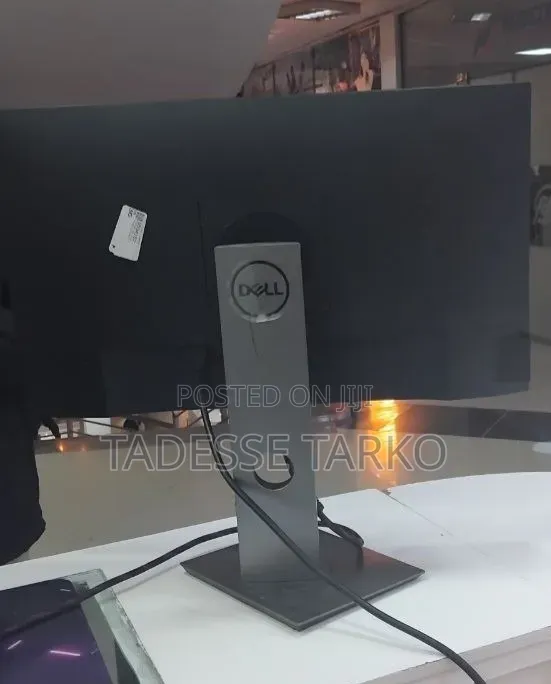 Dell 24 Inch Monitor