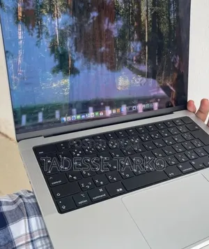 New Laptop Apple MacBook Pro 2024 M4 16GB Apple M4 Pro SSD 512GB