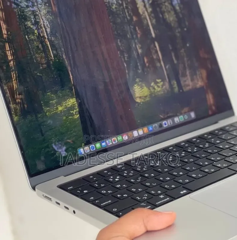 New Laptop Apple MacBook Pro 2024 M4 16GB Apple M4 Pro SSD 512GB