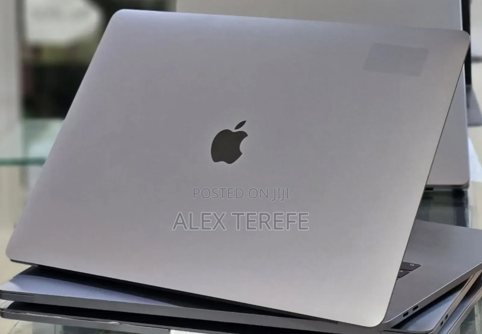 New Laptop Apple MacBook Pro 2019 16GB Intel Core i7 SSD 512GB