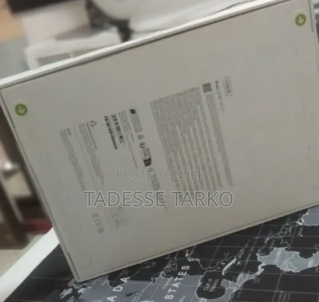 New Apple iPad (2025) 128 GB