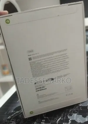 New Apple iPad (2025) 128 GB