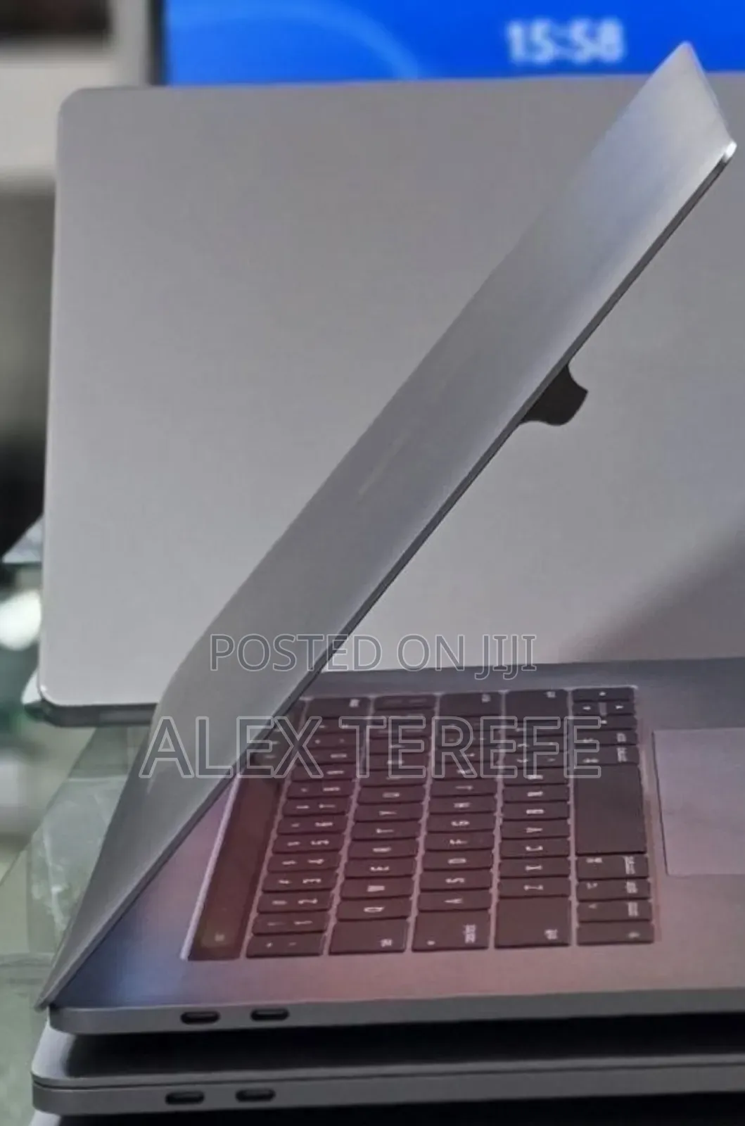 New Laptop Apple MacBook Pro 2019 16GB Intel Core i7 SSD 512GB