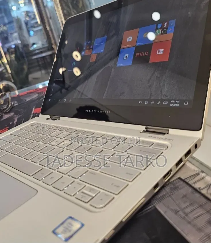 New Laptop HP Spectra 13 8GB Intel Core i5 SSD 256GB