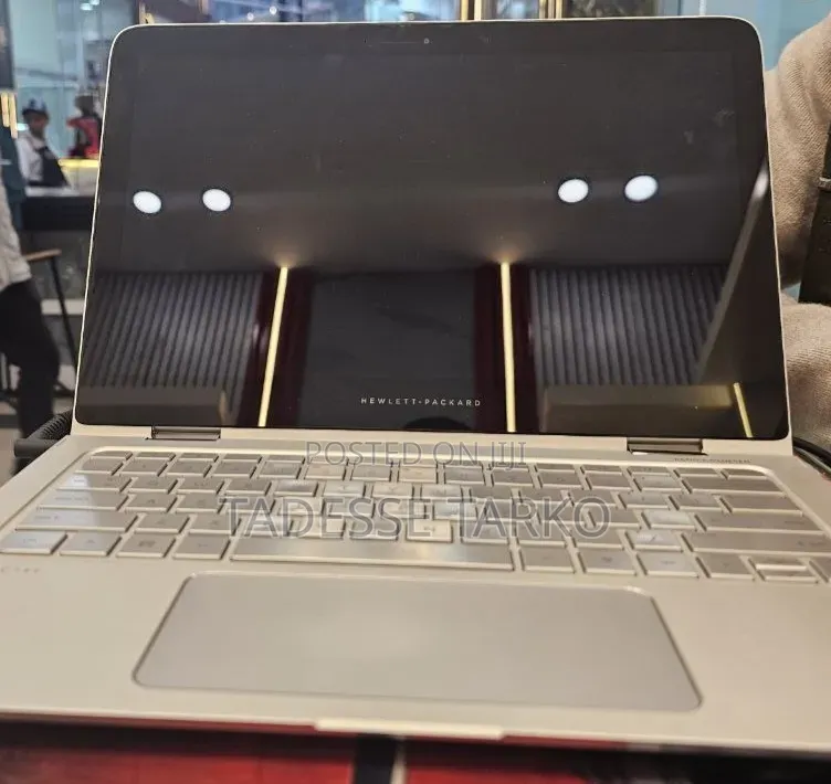 New Laptop HP Spectra 13 8GB Intel Core i5 SSD 256GB