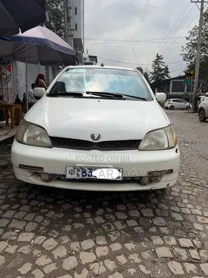Toyota Platz 2001 White