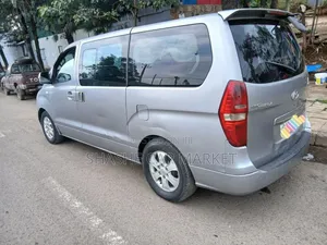 Hyundai H300 2015 Silver