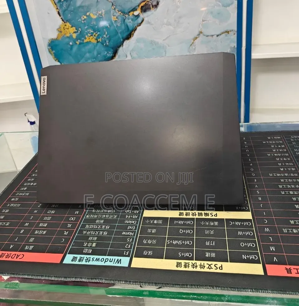 New Laptop Lenovo 8GB AMD Ryzen 5 SSD 512GB
