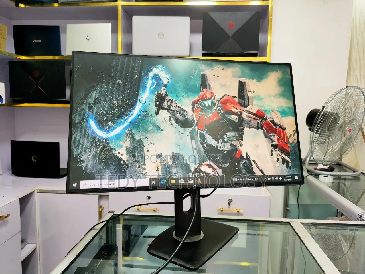 27 Inch 2 K Monitor