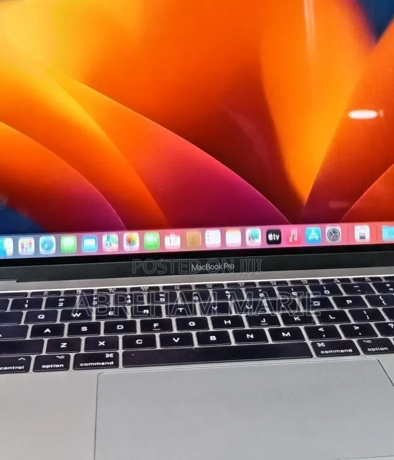 New Laptop Apple MacBook Pro 2017 16GB Intel Core i5 SSD 256GB
