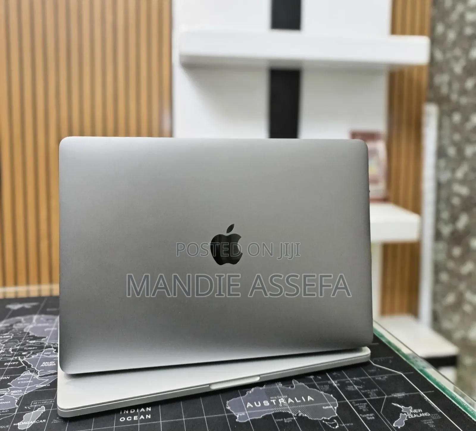 New Laptop Apple MacBook Pro 2019 16GB Intel Core i5 SSD 256GB