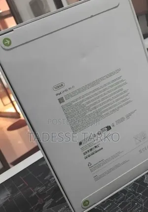 New Apple iPad (2025) 128 GB