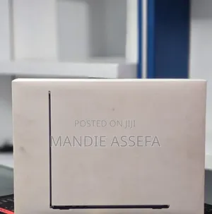 New Laptop Apple MacBook Air 2025 M4 16GB Apple M4 SSD 256GB