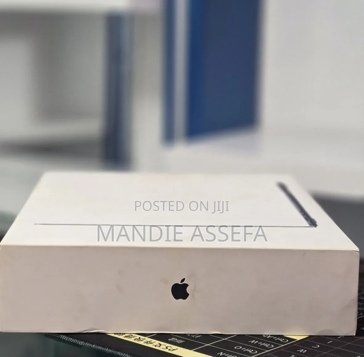 New Laptop Apple MacBook Air 2025 M4 16GB Apple M4 SSD 256GB