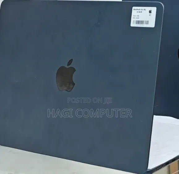 New Laptop Apple MacBook Air 2025 M4 16GB Apple M4 SSD 256GB