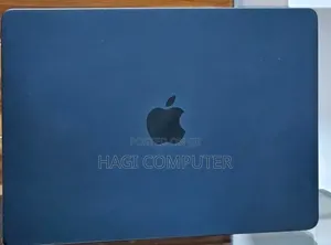 New Laptop Apple MacBook Air 2025 M4 16GB Apple M4 SSD 256GB