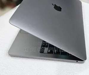 New Laptop Apple MacBook Pro 2022 M2 8GB Apple M2 SSD 256GB