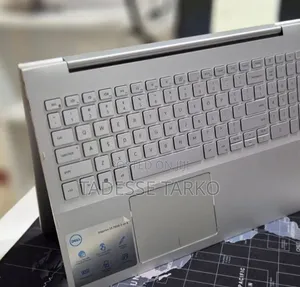 New Laptop Dell Inspiron 15 8GB Intel Core i5 SSD 256GB