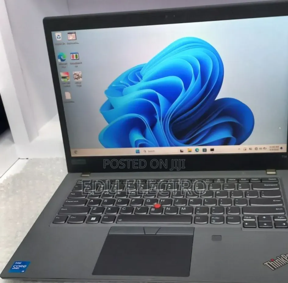 New Laptop Lenovo ThinkPad T14 16GB Intel Core i5 SSD 512GB