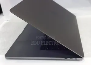 New Laptop Apple MacBook Pro 2016 16GB Intel Core i7 SSD 512GB
