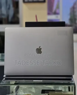 New Laptop Apple MacBook Pro 2017 16GB Intel Core i7 SSD 512GB