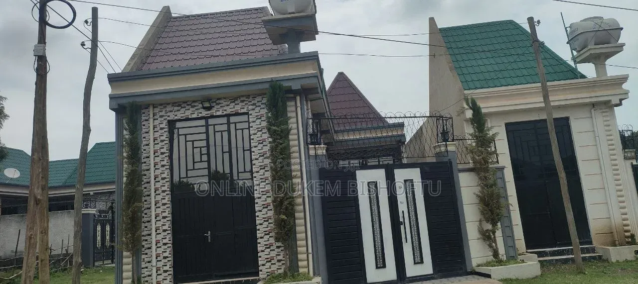 Furnished 8bdrm Villa in Bishoftu Debirezeyet, Oromia-Finfinne for sale