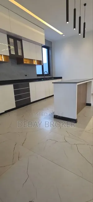 6bdrm House in ሽያጭ, Yeka for sale