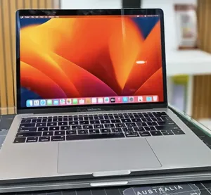 New Laptop Apple MacBook 2017 16GB Intel Core i5 SSD 256GB