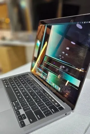 New Laptop Apple MacBook Pro 2021 M1 8GB Apple M1 Pro SSD 256GB